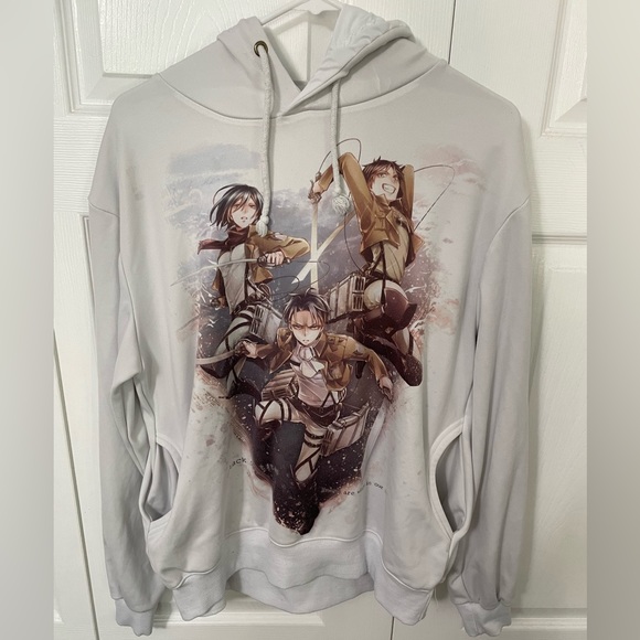 Attack on Titan Hoodie - Picture 2 of 5